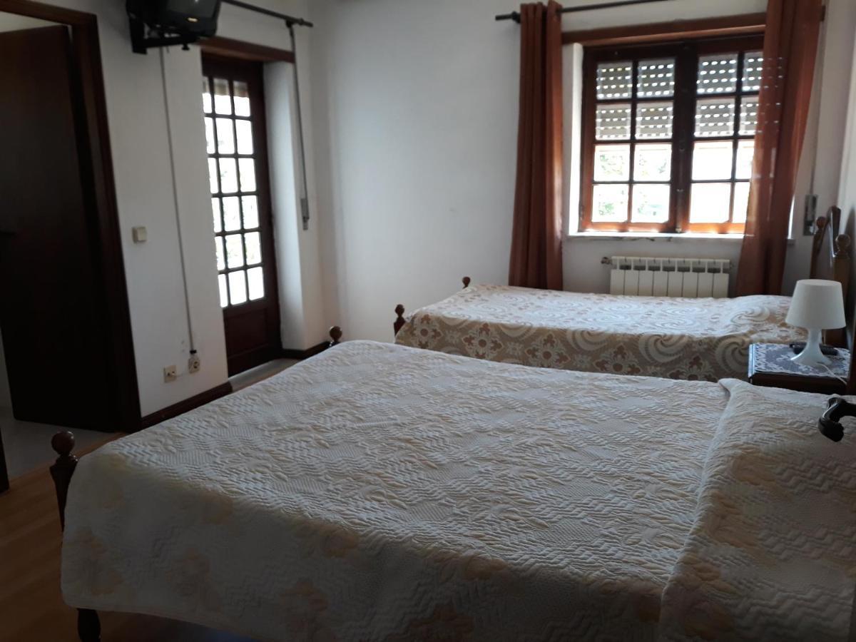 Pensao Repouso Do Peregrino Hotel Paredes de Coura Luaran gambar