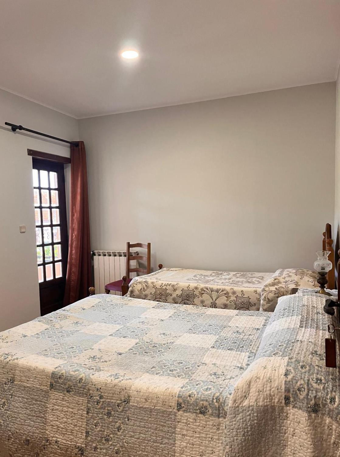 Pensao Repouso Do Peregrino Hotel Paredes de Coura Luaran gambar
